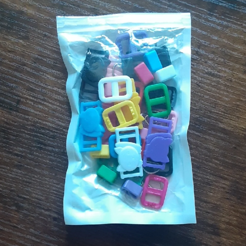 Colorful Plastic Buckles Set